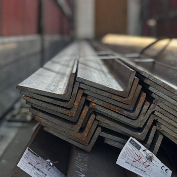 Уголок неравнополочный 125х80х10 ОборонСпецСплав