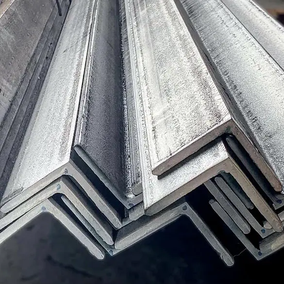 Уголок равнополочный 160х12  ОборонСпецСплав